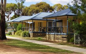 Tooleybuc River Retreat Villas